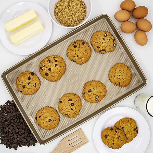 Glad Premium Cookie Sheet Large 17.5x11.8x1in, Gold